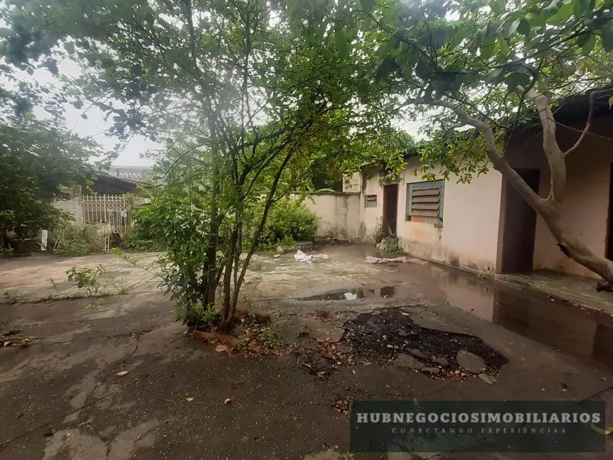 Terreno / Lote com 2 quartos à venda, 540m2 em Edgar Pereira, Montes Claros - MG - imagem 3 Foto 3 de Terreno / Lote com 2 quartos à venda, 540m2 em Edgar Pereira, Montes Claros - MG