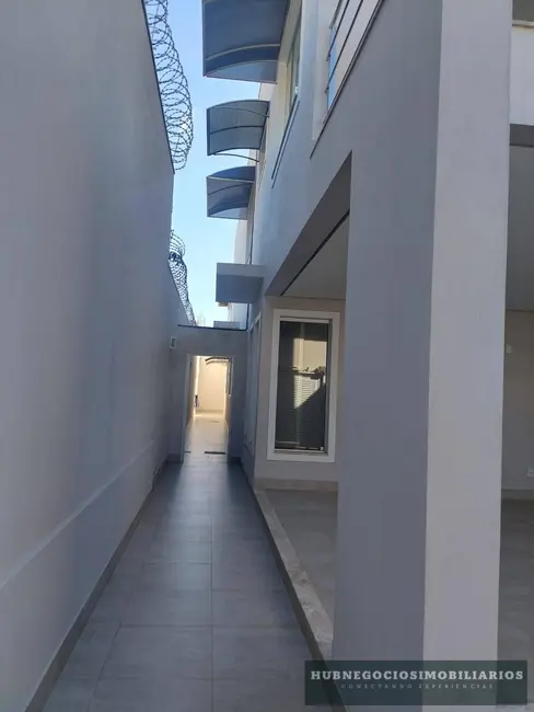 Foto 9 de Casa com 4 quartos à venda, 350m2 em Sapucaia, Montes Claros - MG