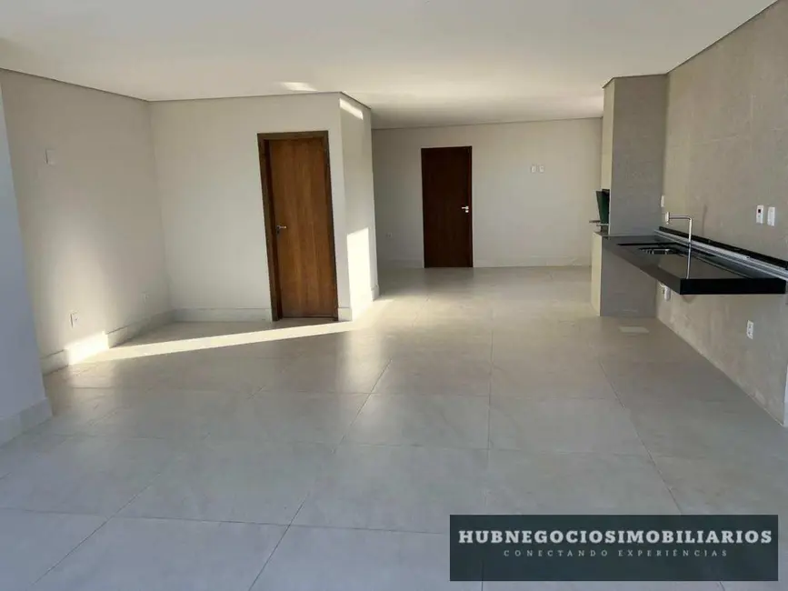 Foto 7 de Cobertura com 4 quartos à venda, 182m2 em Ibituruna, Montes Claros - MG