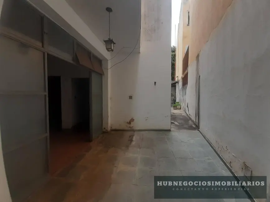 Foto 3 de Casa à venda, 370m2 em Centro, Montes Claros - MG