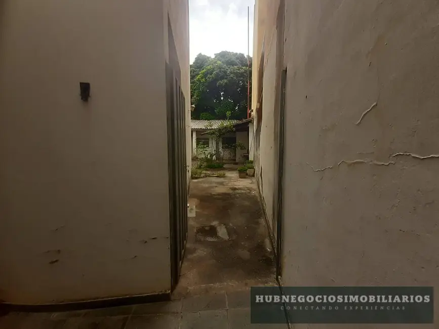 Foto 4 de Casa à venda, 370m2 em Centro, Montes Claros - MG