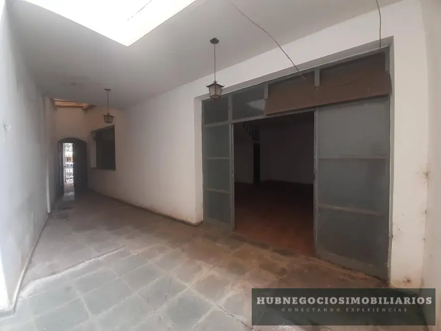 Foto 5 de Casa à venda, 370m2 em Centro, Montes Claros - MG