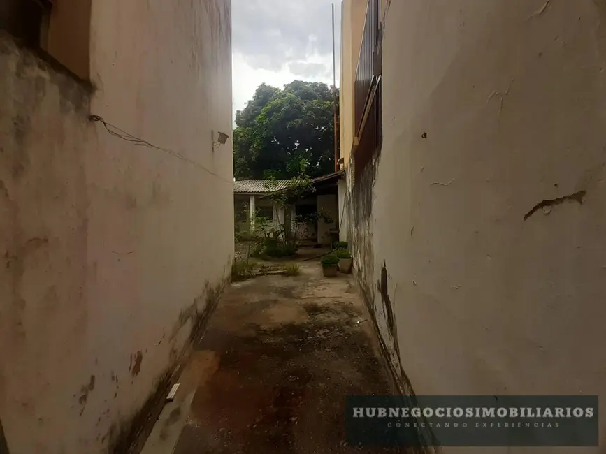 Foto 6 de Casa à venda, 370m2 em Centro, Montes Claros - MG