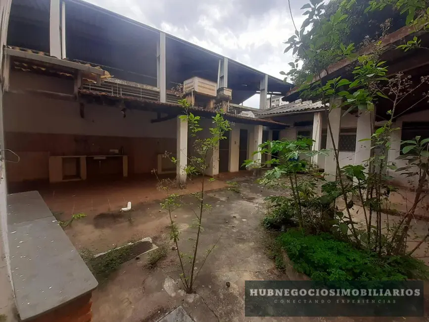 Foto 8 de Casa à venda, 370m2 em Centro, Montes Claros - MG