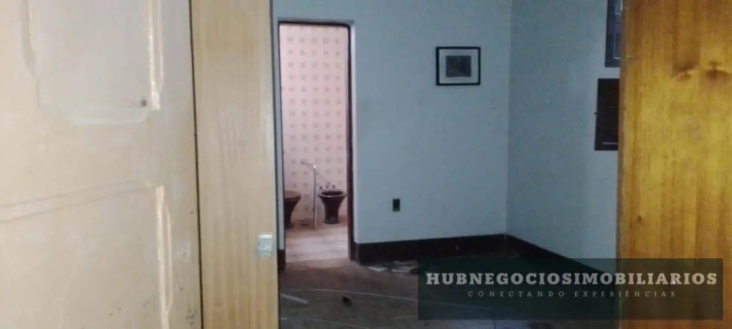 Foto 8 de Casa com 6 quartos à venda em Centro, Montes Claros - MG