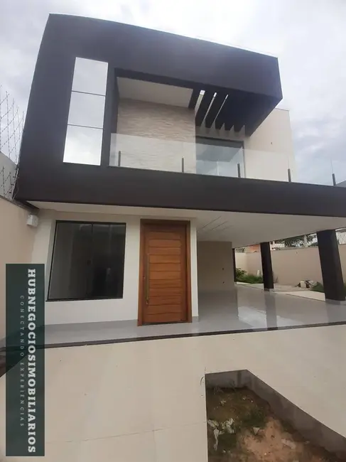 Foto 1 de Casa com 4 quartos à venda, 210m2 em Barcelona Park, Montes Claros - MG