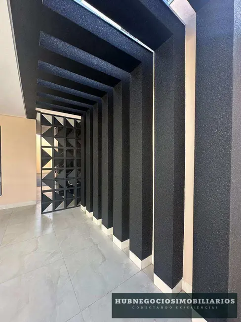 Foto 2 de Casa com 3 quartos à venda, 212m2 em Barcelona Park, Montes Claros - MG