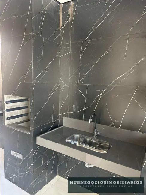 Foto 3 de Casa com 3 quartos à venda, 212m2 em Barcelona Park, Montes Claros - MG