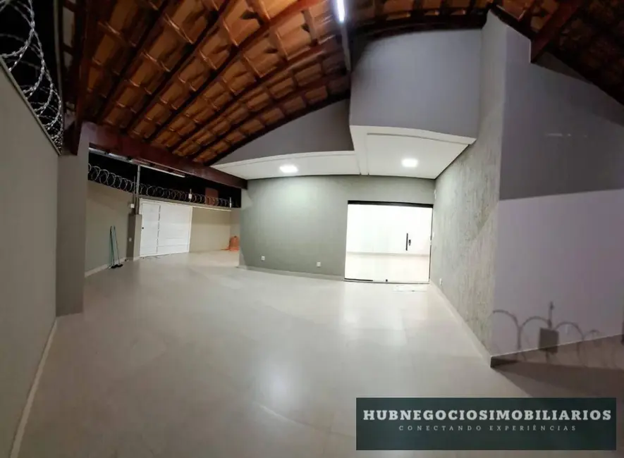 Foto 4 de Casa com 3 quartos à venda, 250m2 em Ibituruna, Montes Claros - MG