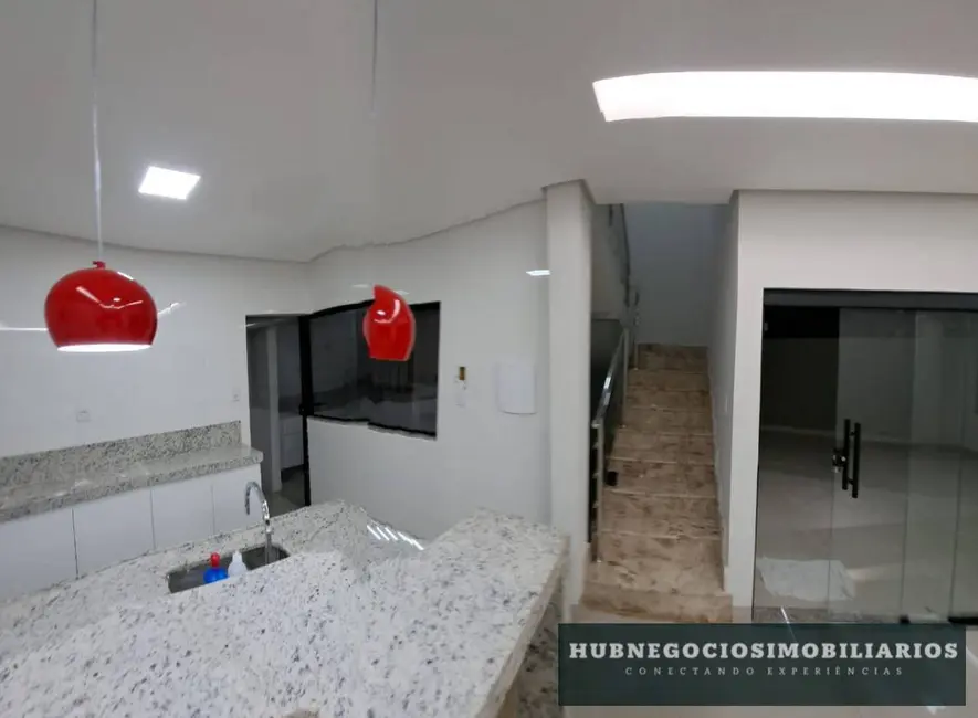 Foto 5 de Casa com 3 quartos à venda, 250m2 em Ibituruna, Montes Claros - MG