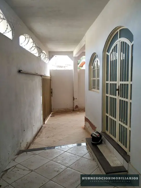 Foto 3 de Casa com 2 quartos à venda, 263m2 em João Botelho, Montes Claros - MG