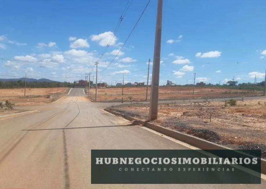 Foto 2 de Terreno / Lote à venda, 200m2 em Interlagos, Montes Claros - MG