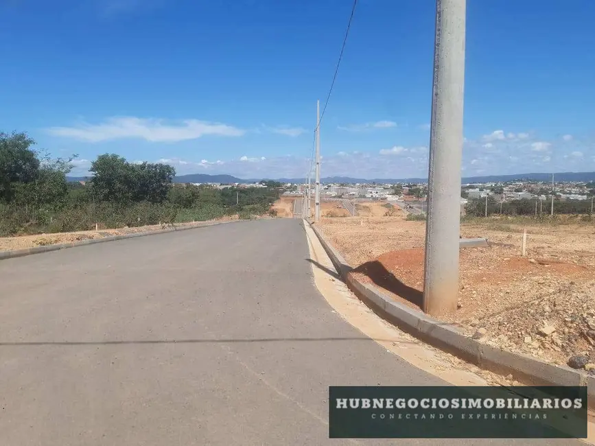 Foto 1 de Terreno / Lote à venda, 200m2 em Interlagos, Montes Claros - MG
