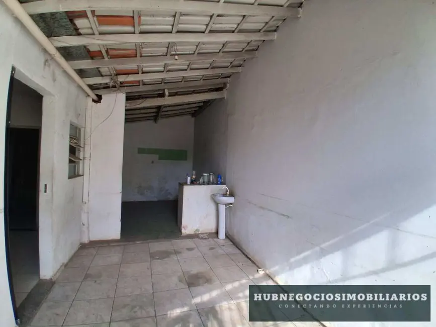 Foto 9 de Casa com 2 quartos à venda, 150m2 em Santa Rita I, Montes Claros - MG