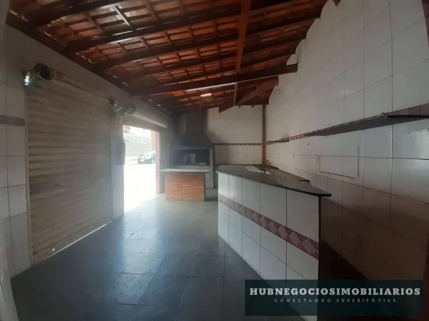 Loja para alugar, 200m2 em Centro, Montes Claros - MG - imagem 7 Foto 7 de Loja para alugar, 200m2 em Centro, Montes Claros - MG