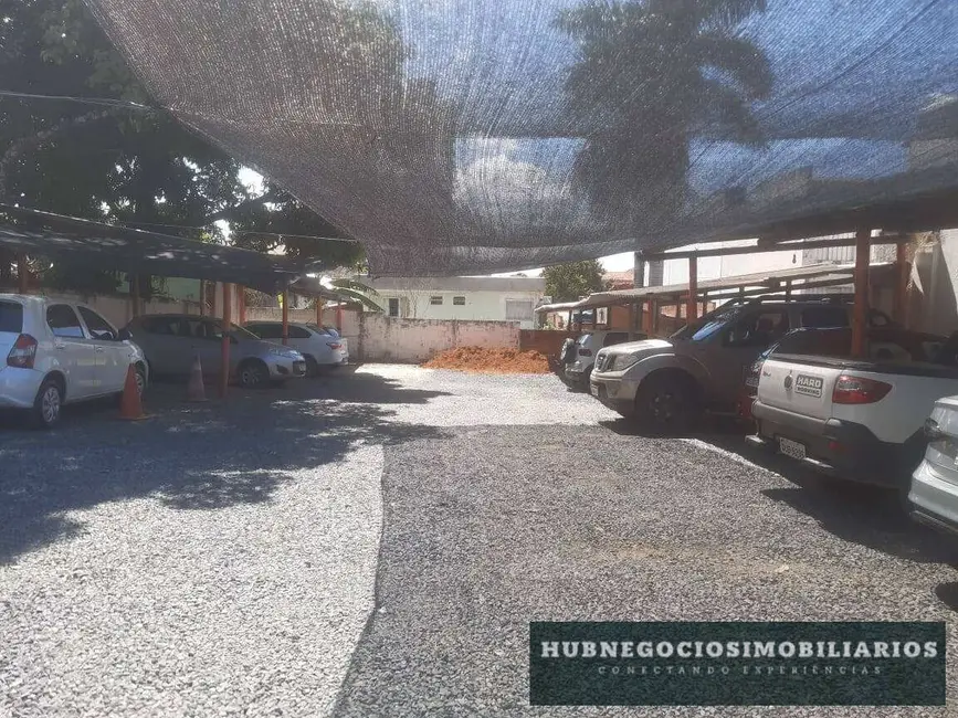 Foto 1 de Terreno / Lote à venda, 644m2 em Centro, Montes Claros - MG