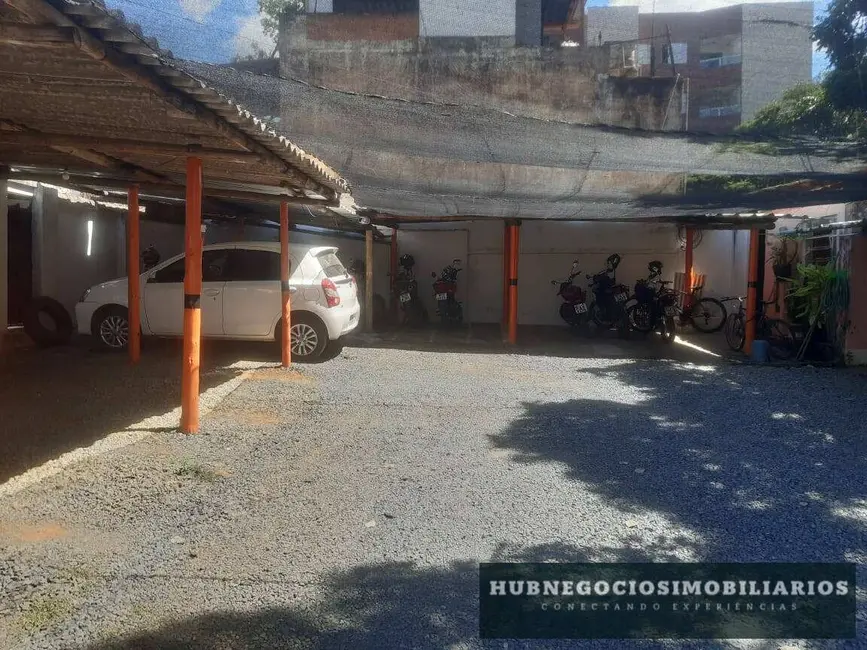 Foto 5 de Terreno / Lote à venda, 644m2 em Centro, Montes Claros - MG