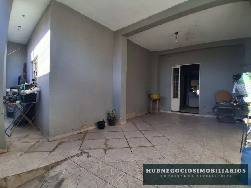 Foto 3 de Casa com 3 quartos à venda, 195m2 em Cintra, Montes Claros - MG