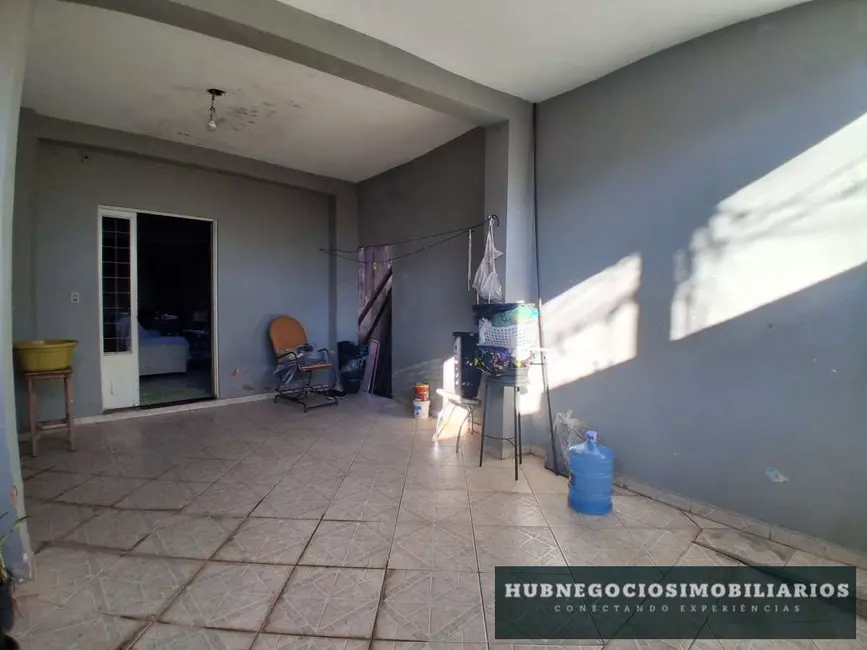 Foto 2 de Casa com 3 quartos à venda, 195m2 em Cintra, Montes Claros - MG