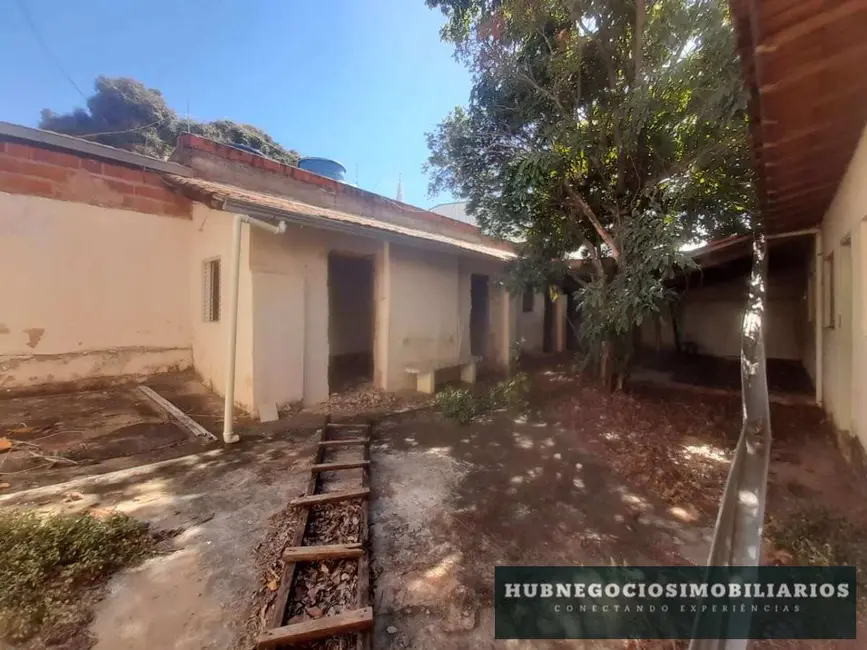 Foto 8 de Casa com 4 quartos à venda, 423m2 em Centro, Montes Claros - MG