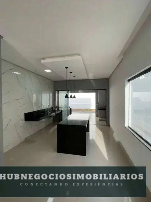 Foto 7 de Casa com 3 quartos à venda, 185m2 em Todos os Santos, Montes Claros - MG