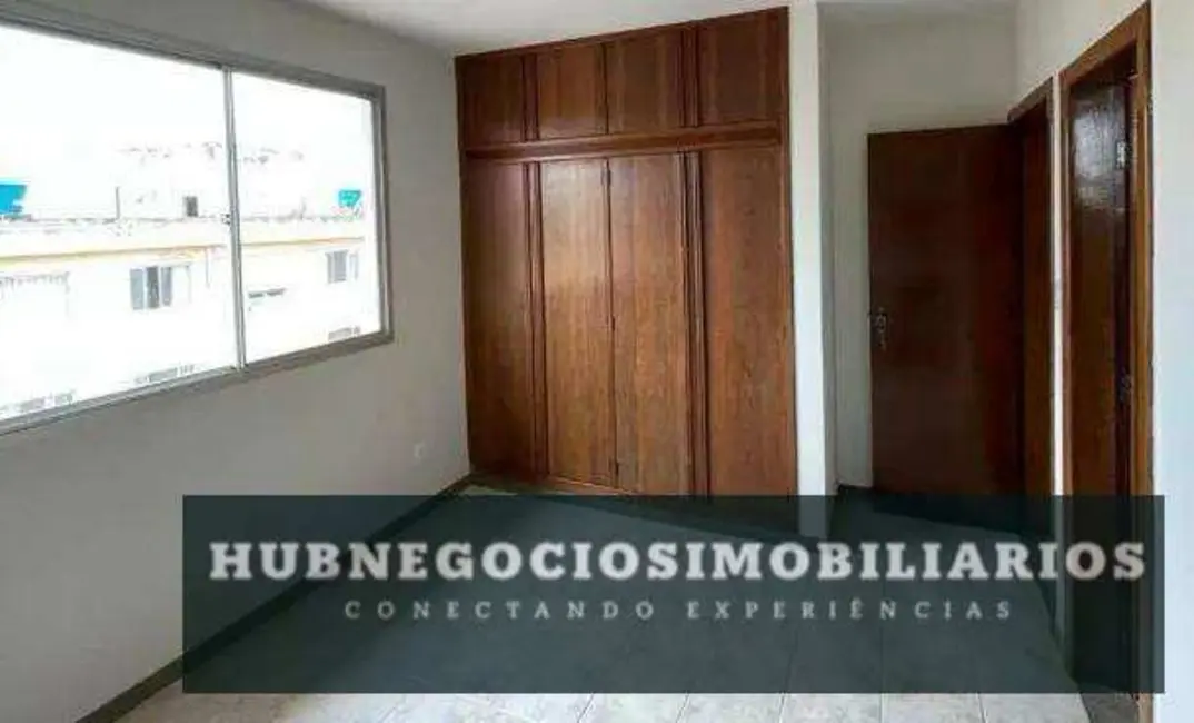 Foto 2 de Apartamento com 3 quartos à venda, 105m2 em São José, Montes Claros - MG