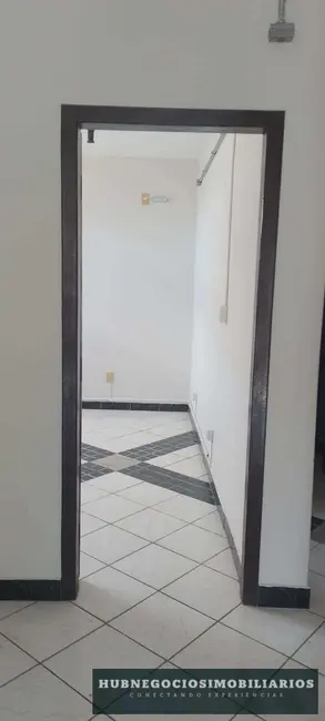 Sala Comercial para alugar, 120m2 em Centro, Montes Claros - MG - imagem 8 Foto 8 de Sala Comercial para alugar, 120m2 em Centro, Montes Claros - MG