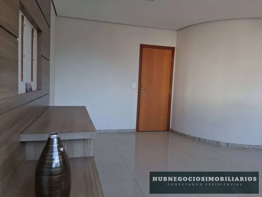 Apartamento com 3 quartos à venda, 115m2 em Centro, Montes Claros - MG - imagem 3 Foto 3 de Apartamento com 3 quartos à venda, 115m2 em Centro, Montes Claros - MG