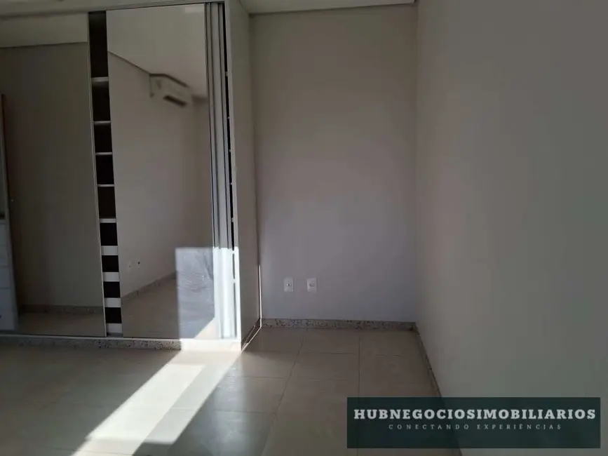 Apartamento com 3 quartos à venda, 115m2 em Centro, Montes Claros - MG - imagem 5 Foto 5 de Apartamento com 3 quartos à venda, 115m2 em Centro, Montes Claros - MG