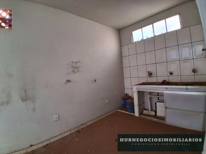 Foto 9 de Casa com 2 quartos à venda, 263m2 em Santa Rita I, Montes Claros - MG