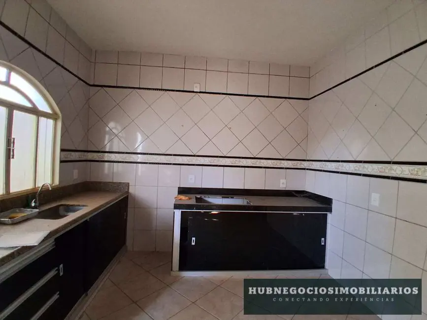 Foto 5 de Casa com 2 quartos à venda, 263m2 em Santa Rita I, Montes Claros - MG