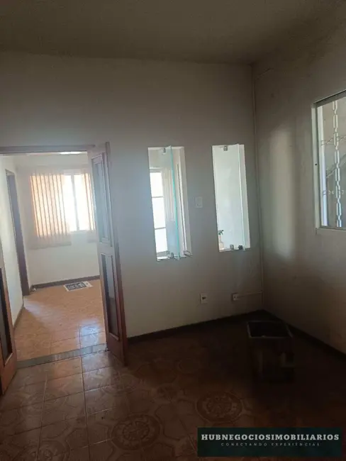 Foto 1 de Casa com 4 quartos à venda, 270m2 em Cintra, Montes Claros - MG