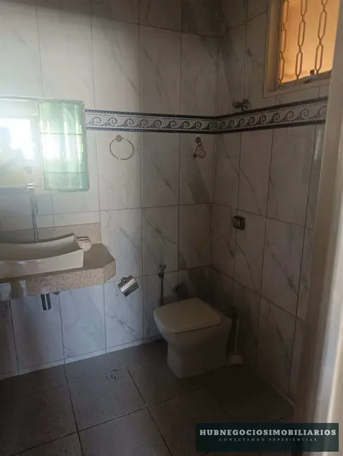 Foto 6 de Casa com 4 quartos à venda, 270m2 em Cintra, Montes Claros - MG