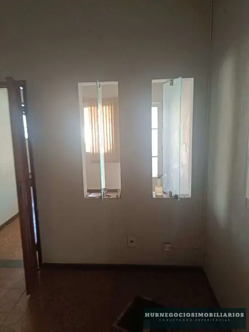 Foto 4 de Casa com 4 quartos à venda, 270m2 em Cintra, Montes Claros - MG