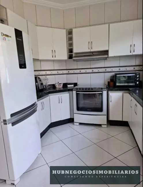 Casa com 4 quartos à venda, 270m2 em Barcelona Park, Montes Claros - MG - imagem 5 Foto 5 de Casa com 4 quartos à venda, 270m2 em Barcelona Park, Montes Claros - MG