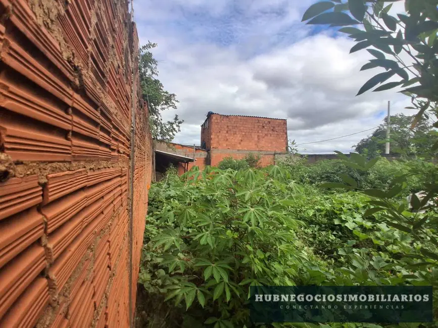 Foto 4 de Terreno / Lote à venda, 230m2 em Carmelo, Montes Claros - MG