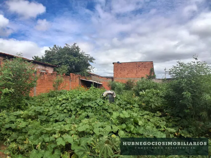 Foto 1 de Terreno / Lote à venda, 230m2 em Carmelo, Montes Claros - MG