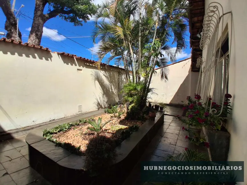 Foto 5 de Casa com 4 quartos à venda, 290m2 em Morada do Parque, Montes Claros - MG