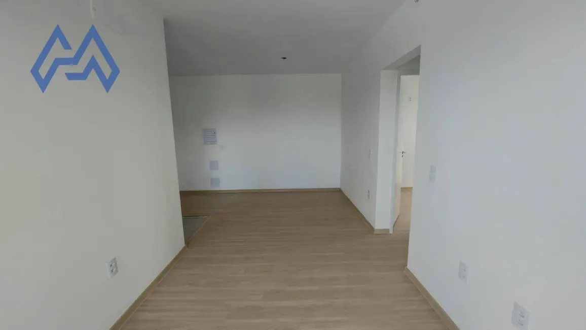 Apartamento com 2 quartos à venda e para alugar, 60m2 em Jardim São Carlos, Sorocaba - SP - imagem 6 Foto 6 de Apartamento com 2 quartos à venda e para alugar, 60m2 em Jardim São Carlos, Sorocaba - SP