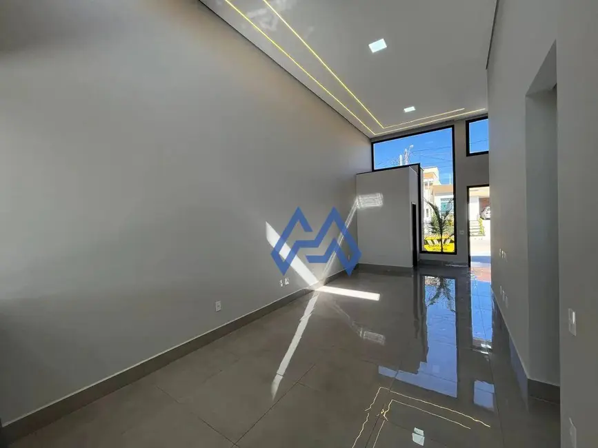 Foto 2 de Casa de Condomínio com 3 quartos à venda, 250m2 em Cajuru do Sul, Sorocaba - SP