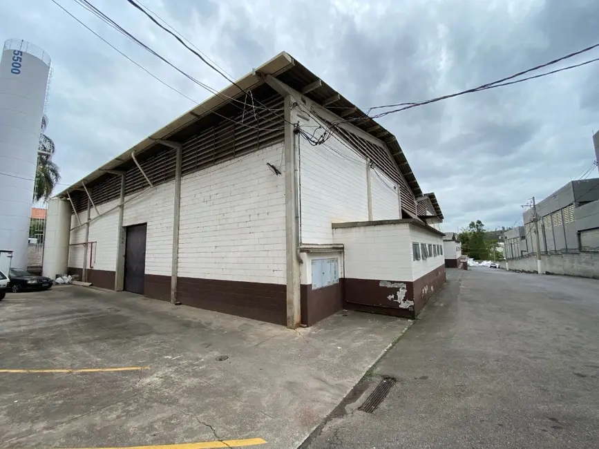 Foto 2 de Armazém / Galpão para alugar, 1000m2 em Chácara do Solar I (Fazendinha), Santana De Parnaiba - SP