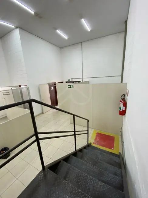 Foto 6 de Armazém / Galpão para alugar, 1000m2 em Chácara do Solar I (Fazendinha), Santana De Parnaiba - SP