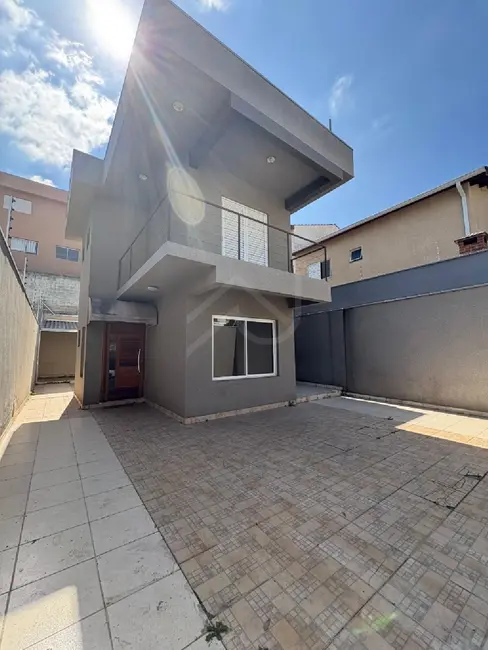 Foto 2 de Casa com 2 quartos para alugar, 90m2 em Portais (Polvilho), Cajamar - SP