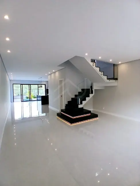 Foto 3 de Casa com 3 quartos à venda, 188m2 em Portais (Polvilho), Cajamar - SP