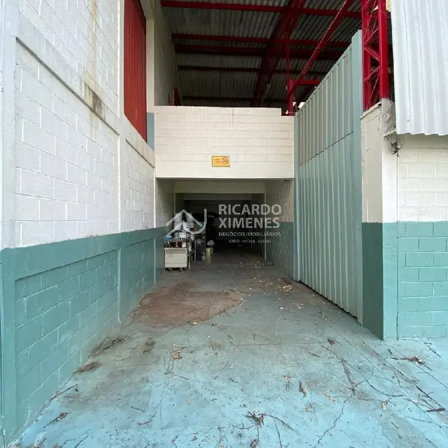 Armazém / Galpão para alugar, 750m2 em Chácara do Solar I (Fazendinha), Santana De Parnaiba - SP - imagem 6 Foto 6 de Armazém / Galpão para alugar, 750m2 em Chácara do Solar I (Fazendinha), Santana De Parnaiba - SP