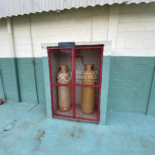 Armazém / Galpão para alugar, 750m2 em Chácara do Solar I (Fazendinha), Santana De Parnaiba - SP - imagem 5 Foto 5 de Armazém / Galpão para alugar, 750m2 em Chácara do Solar I (Fazendinha), Santana De Parnaiba - SP