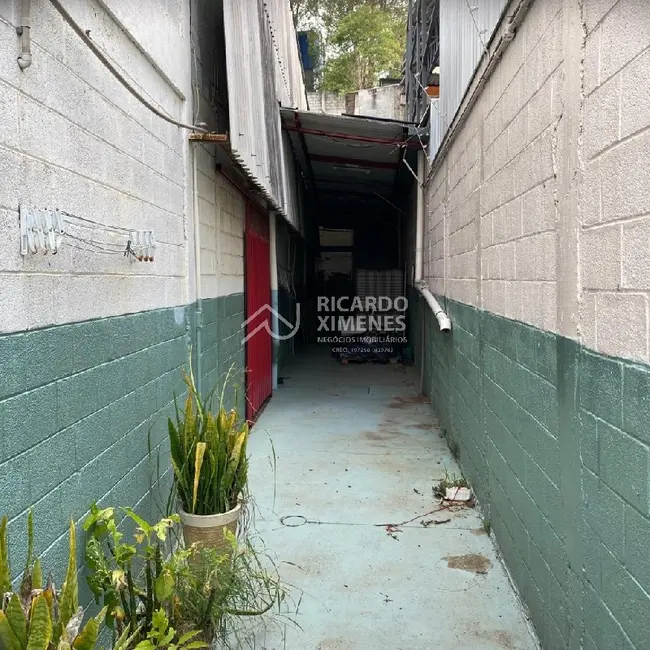 Armazém / Galpão para alugar, 750m2 em Chácara do Solar I (Fazendinha), Santana De Parnaiba - SP - imagem 8 Foto 8 de Armazém / Galpão para alugar, 750m2 em Chácara do Solar I (Fazendinha), Santana De Parnaiba - SP