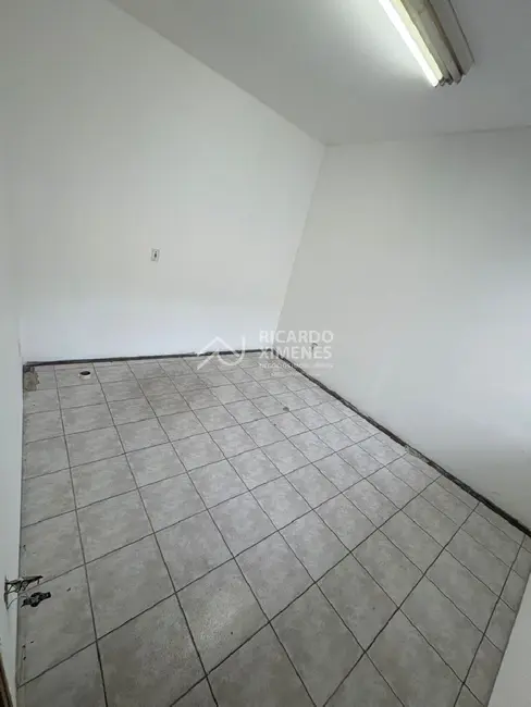 Sala Comercial com 7 quartos para alugar, 209m2 em Centro, Jundiai - SP - imagem 3 Foto 3 de Sala Comercial com 7 quartos para alugar, 209m2 em Centro, Jundiai - SP