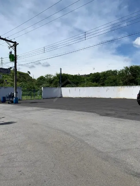 Armazém / Galpão para alugar, 800m2 em Glebas, Franco Da Rocha - SP - imagem 3 Foto 3 de Armazém / Galpão para alugar, 800m2 em Glebas, Franco Da Rocha - SP