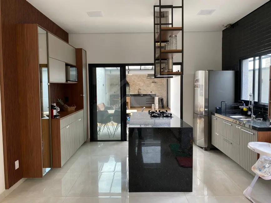 Casa de Condomínio com 3 quartos à venda, 137m2 em Santana De Parnaiba - SP - imagem 5 Foto 5 de Casa de Condomínio com 3 quartos à venda, 137m2 em Santana De Parnaiba - SP